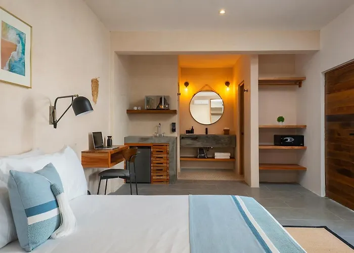 Illa Hotel 2*
